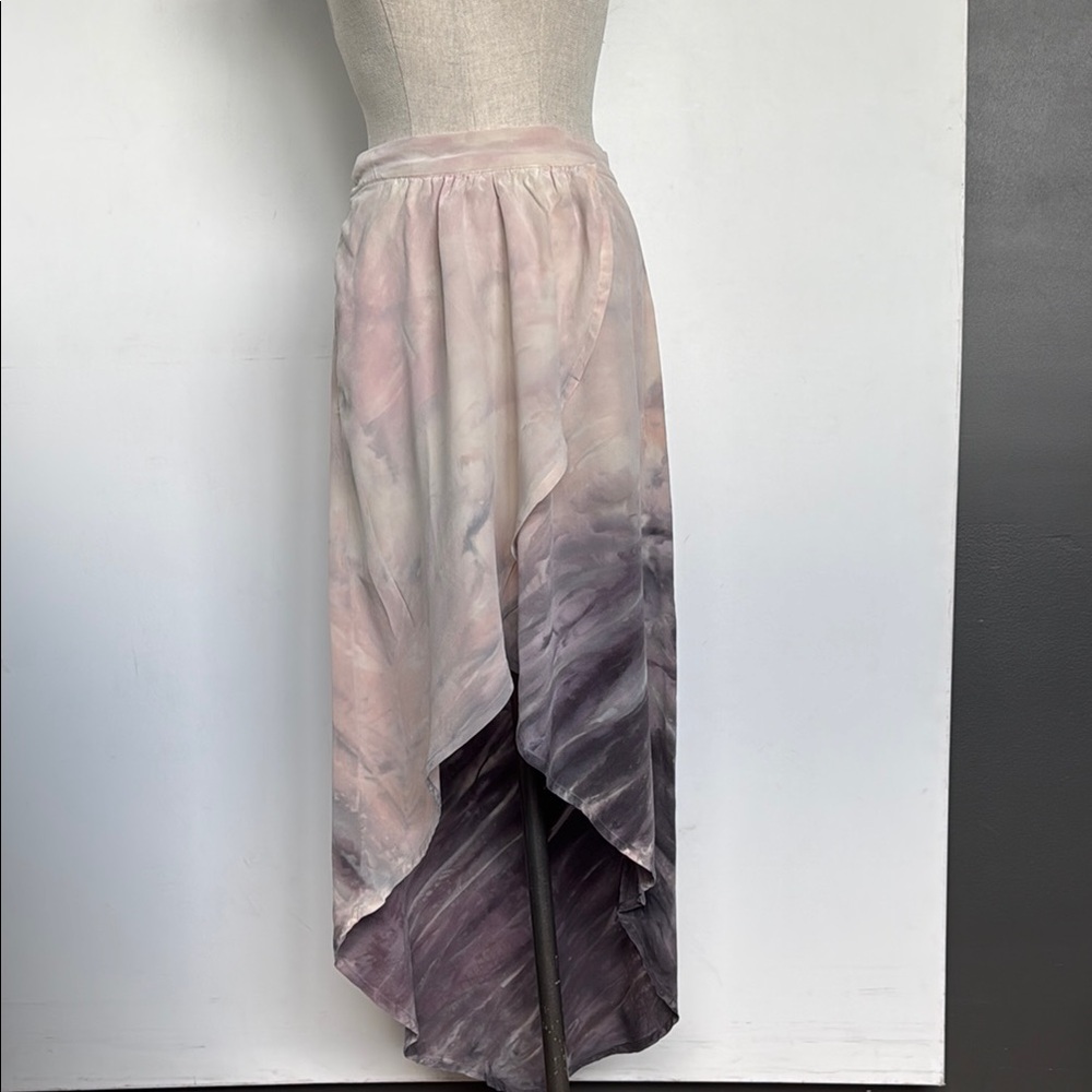 Elegant Gradient Skirt
